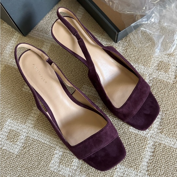 NWT Ann Taylor Suede Heels Square Toe Slingback Sandals Holiday Shoes Plum 8.5 - Picture 6 of 12